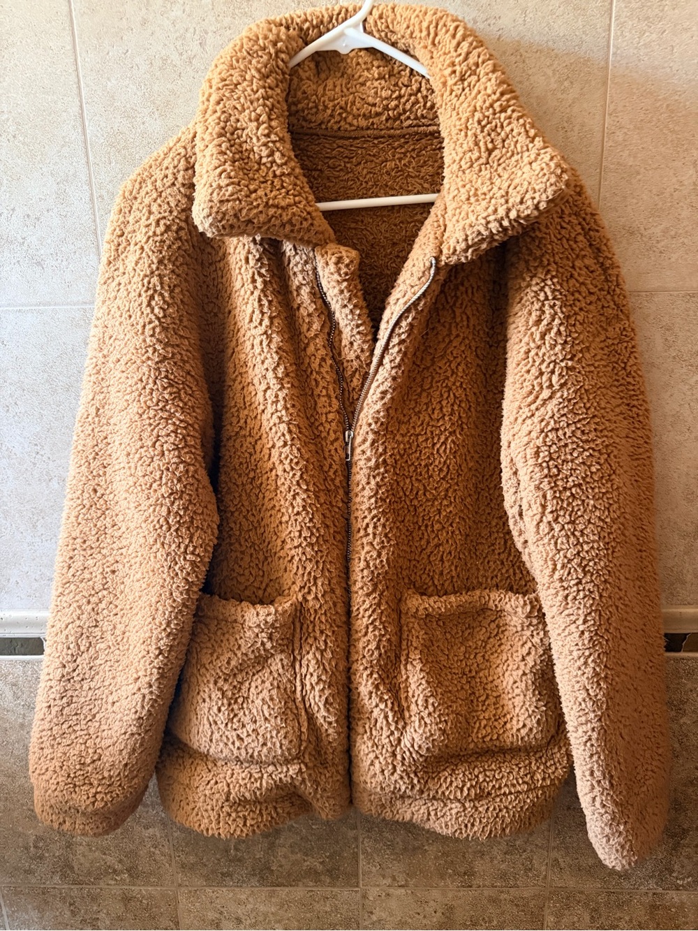 Oversized Cozy Sherpa Zip-Front Jacket in Camel
